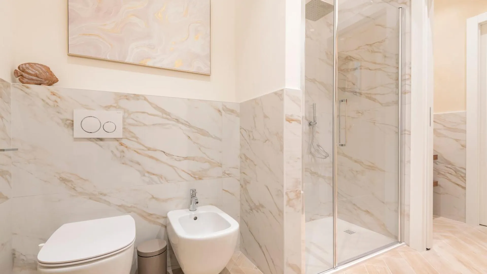 Golden Chic - Citta Alta Apartment Bergamo 0*,  Italy