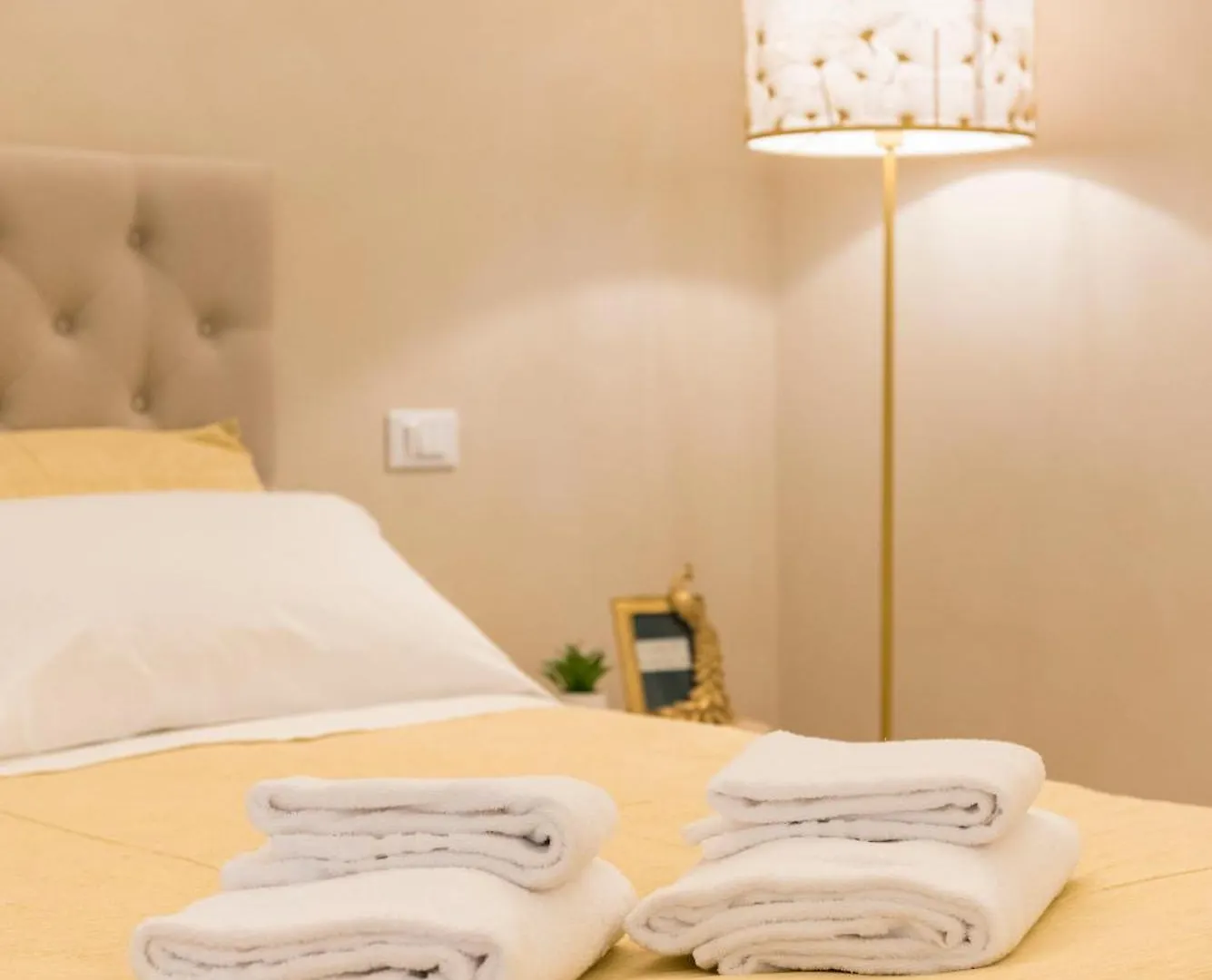 Golden Chic - Citta Alta Apartment Bergamo 0*,